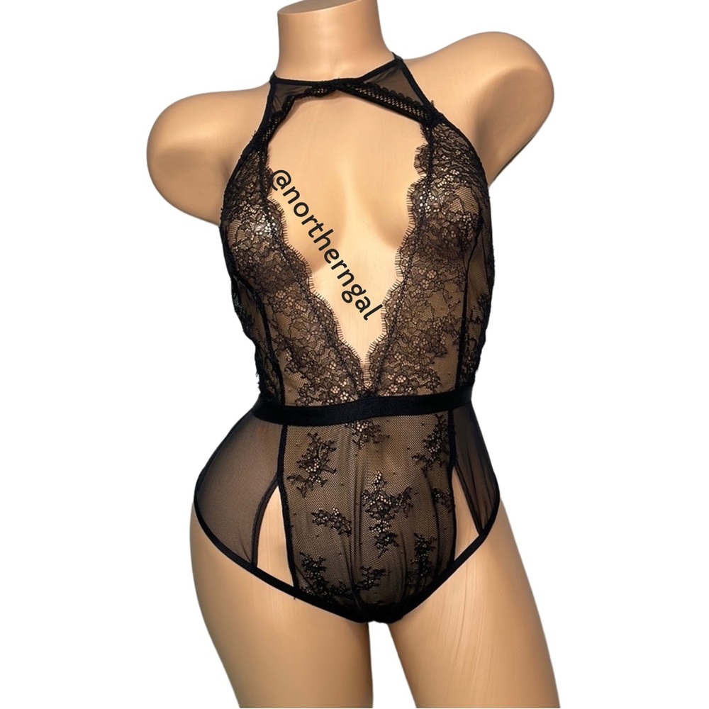 Victoria's Secret Cutout Chantilly Lace Teddy